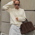 Strickjacke mit Rundhalsausschnitt
