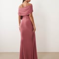 ASOS DESIGN – Figurformendes, drapiertes Maxikleid in Rosé mit One-Shoulder-Träger