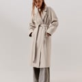Bershka Langer Soft-Mantel mit Gürtel