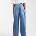 ONLY Tall – Paulina – Weite Jeans aus hellblauem Denim mit hohem Bund