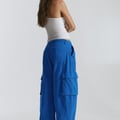 Pull&Bear Cargo-Hose im Balloon-Fit in Ink Blue