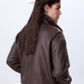 Stradivarius – Oversize-Jacke aus Kunstleder in Braun