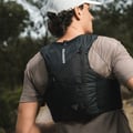 Salomon ACTIVE SKIN 4 Laufweste mit Flasks 