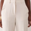 ASOS DESIGN – Snatch – Elegante Schlaghose in Creme