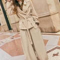Stradivarius fließender Trenchcoat mit Reverskragen