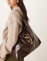 ASOS DESIGN – Weiche Tragetasche in Schokobraun mit auffälligem Schnallendetail