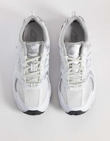 New Balance – 530 – Sneaker in Weiß und Silber