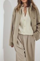 Strickjacke mit Rundhalsausschnitt