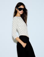Bershka Langärmeliges Shirt mit Bateau-Ausschnitt