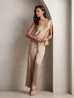 Silksilky 100% Maulbeerseide Pyjama-Set aus ärmellosem Tank-Top mit U-Ausschnitt sowie Weitbeinhose, Bild 4 von 4