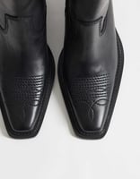 ASOS DESIGN – Ace – Hochwertige Ankle-Boots im Western-Stil aus Leder in Schwarz