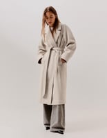Bershka Langer Soft-Mantel mit Gürtel