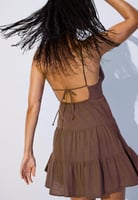 Stradivarius - Fließendes Minikleid mit Rückenschnürung