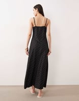 Esmée – Maxi-Strandkleid in Schwarz mit Polka Dots