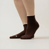 grippyglow Pilates Socken aus Baumwolle I Basic Espresso, Bild 4 von 4