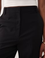 ASOS DESIGN Tall – Elegante, schmal geschnittene Hose in Schwarz mit geradem Schnitt