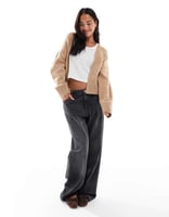 ASOS DESIGN – Strickjacke mit offenem Design in Keks-Beige