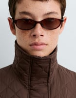 OYSHO Fellex® kurze gepolsterte Jacke in Kakaobraun