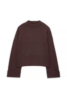 Strickpullover mit gefalteten Ärmeln