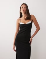 ASOS DESIGN – Maxikleid in Schwarz mit schmalen Trägern und Brustpartie mit Polka Dots