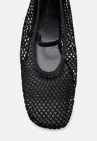 Mesh-Ballerinas mit Riemen