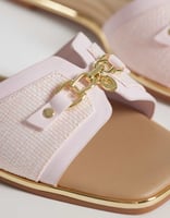 ALDO – Alamassi – Flache Sandalen in Rosa mit Schnallendetail