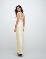 4th & Reckless – Maxikleid aus Satin in Zitronengelb mit Wasserfallausschnitt und Rückenschnürung