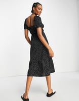 ASOS DESIGN – Strukturiertes Midikleid in Schwarz-weiß gepunktet