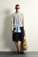 RELAXED-FIT-T-SHIRT IN BLOCKFARBEN