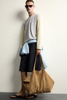 RELAXED-FIT-T-SHIRT IN BLOCKFARBEN