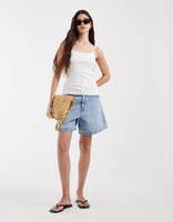 Pieces – Camisole-Oberteil aus Pointelle in Weiß mit Spitzenborte