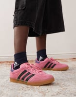 adidas Originals – Gazelle Indoor – Sneaker in Rosa und Schwarz mit Gummisohle