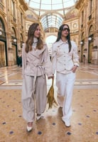 Stradivarius fließender Trenchcoat mit Reverskragen