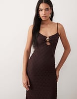 Bardot – Karla – Midi-Trägerkleid aus Spitze und Netzstoff in Schokobraun mit goldfarbenem Besatz