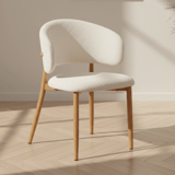 Japandi Esszimmerstuhl Yuka Beige – Rahmen in Eichenoptik