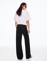 Bershka – Hose mit weitem Bein in Schwarz