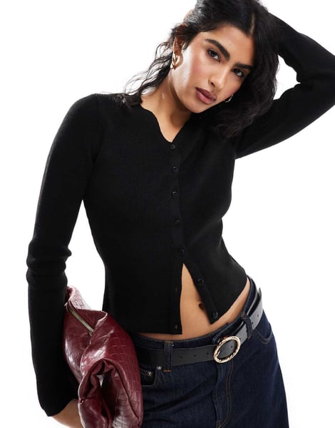 ASOS DESIGN – Strukturierte Strickjacke in Schwarz mit hoch angesetztem V-Ausschnitt