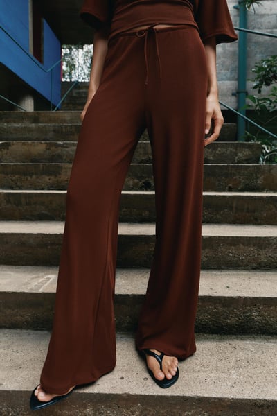 Zara Palazzo-Hose mit Strukturmuster