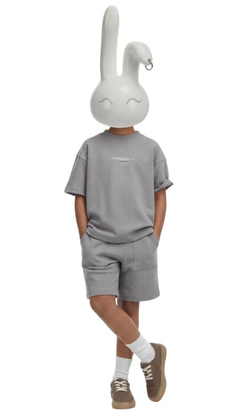 ZARA SET T-SHIRT UND BERMUDAS AUS INTERLOCK