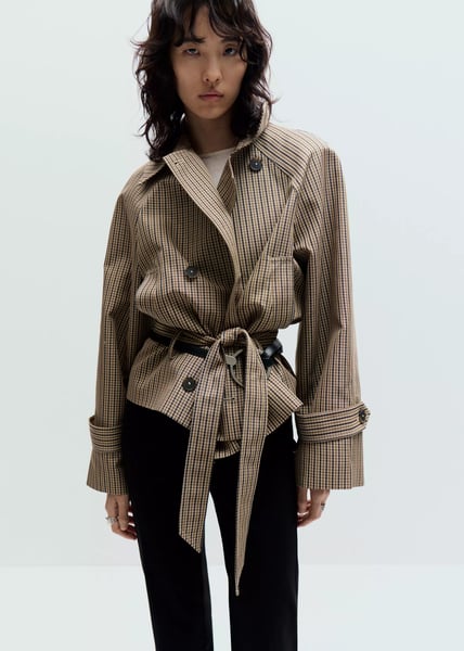 Mango Kurzer Trenchcoat mit Karomuster und Gürtel