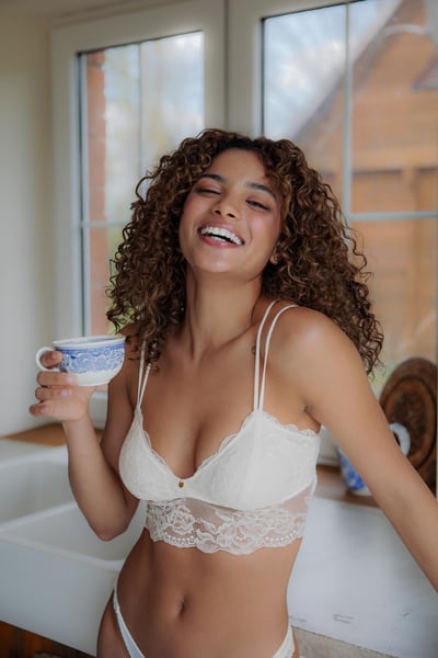 coco-malou Long-Bralette Maye mit Pads in whisper white
