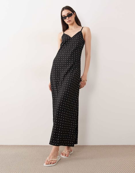 Esmée – Maxi-Strandkleid in Schwarz mit Polka Dots