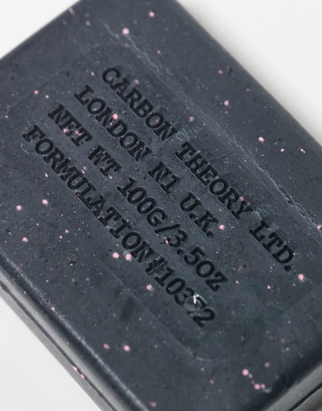 Carbon Theory, Peeling-Körperseife mit Aktivkohle und Teebaumöl gegen Unreinheiten, 100 g