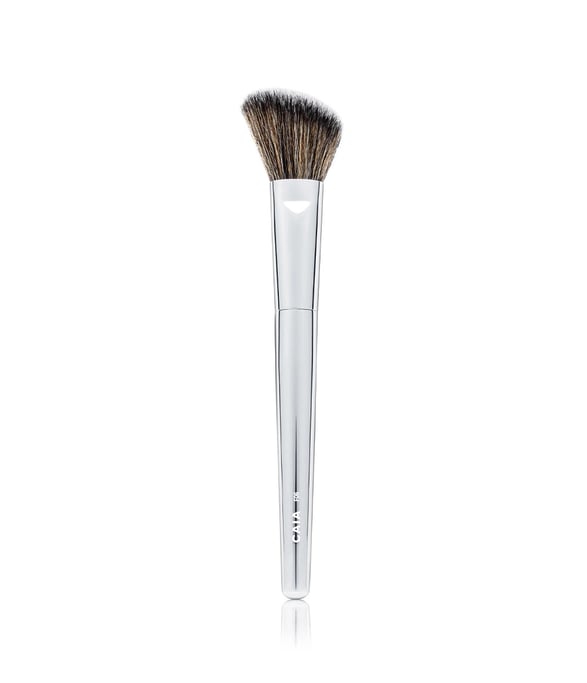 ANGLED SCULPTING BRUSH F06