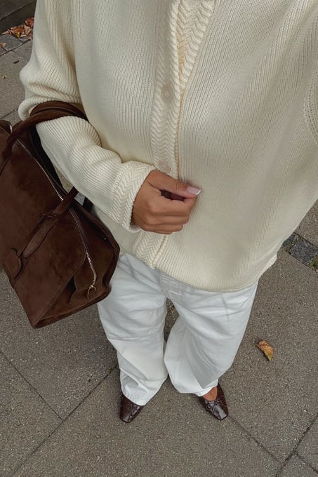 Strickjacke mit Rundhalsausschnitt