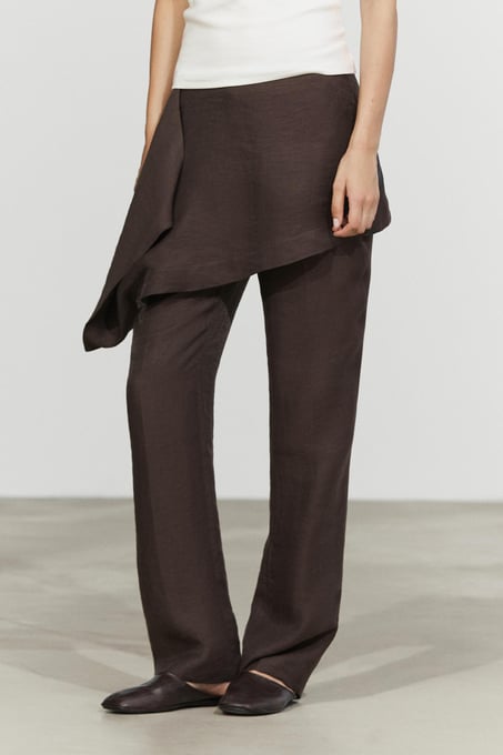 Hose mit Rock-Detail und Leinen