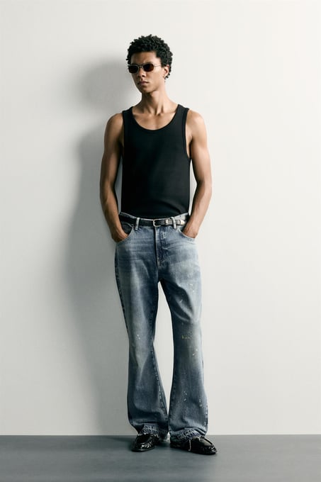 FLARE-FIT-JEANS MIT SPRITZER-OPTIK