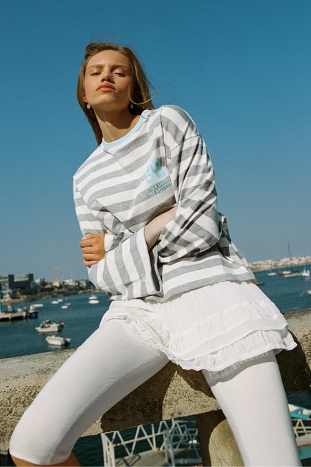 Oversize T-Shirt mit Streifen und Grafik