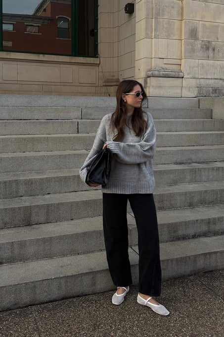 Round Neck Knitted Sweater