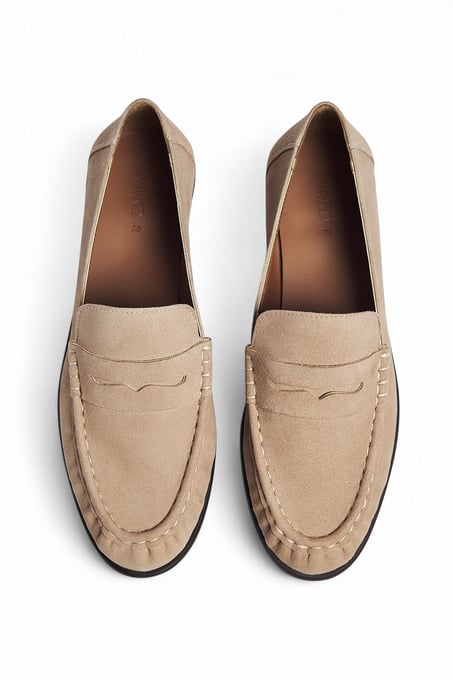 Loafers aus weichem Wildleder Beige